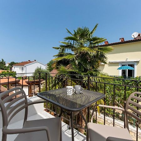 Villa Hope - Apartments With Shared Pool Poreč Værelse billede