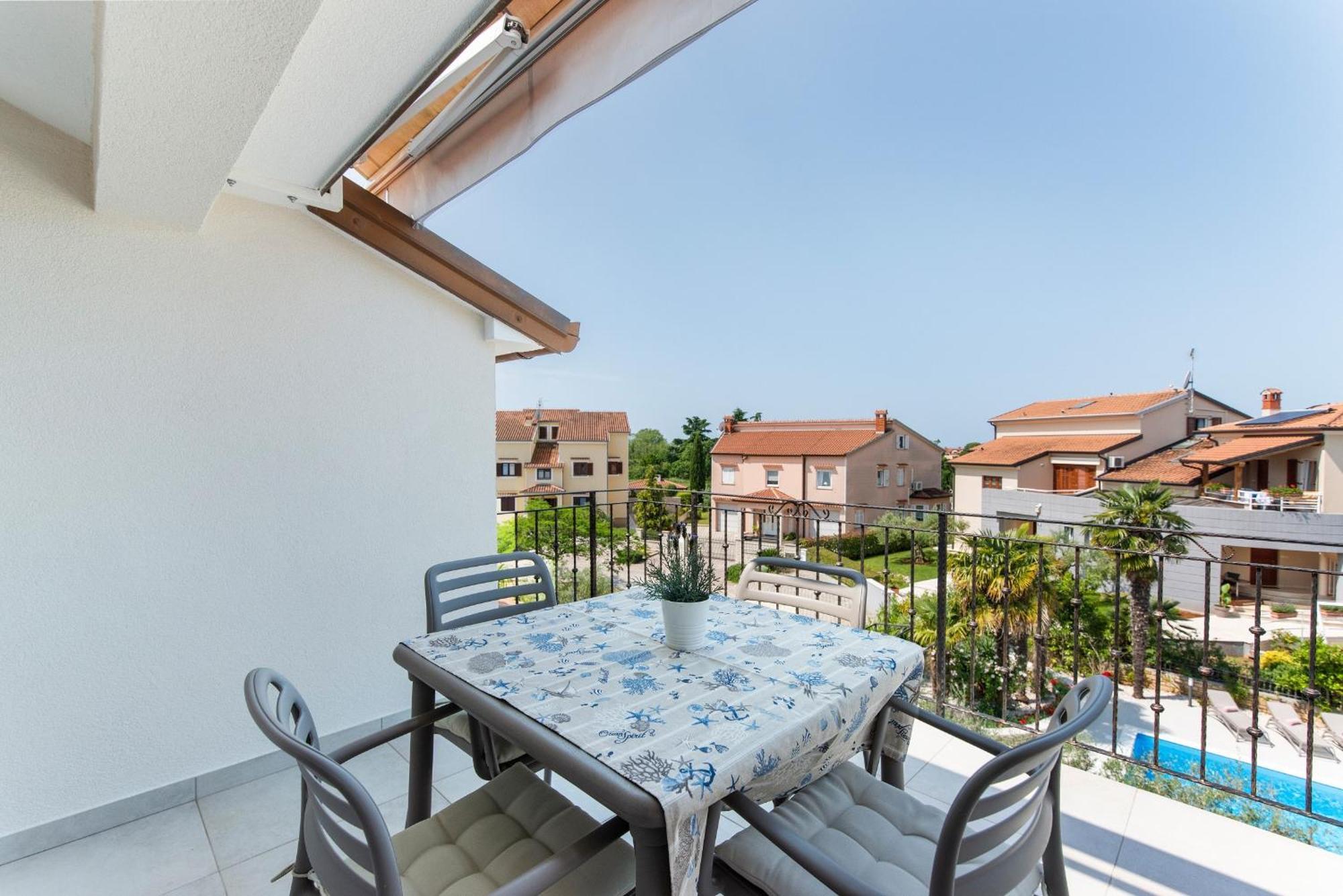 Villa Hope - Apartments With Shared Pool Poreč Værelse billede